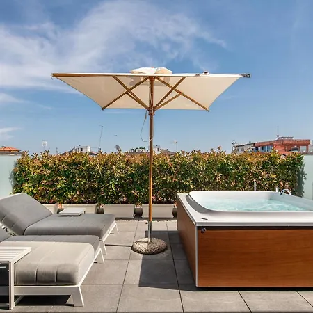 Monaco Suites Hotel Lignano Sabbiadoro Exterior photo