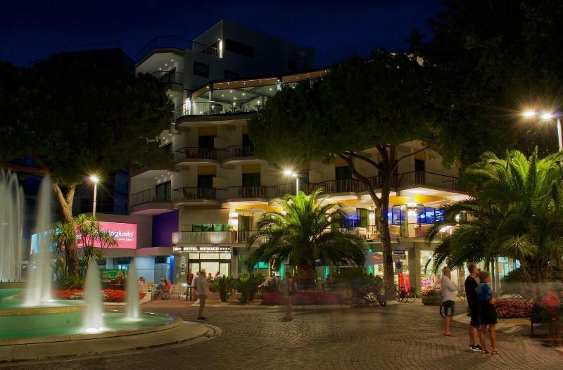Monaco 4*