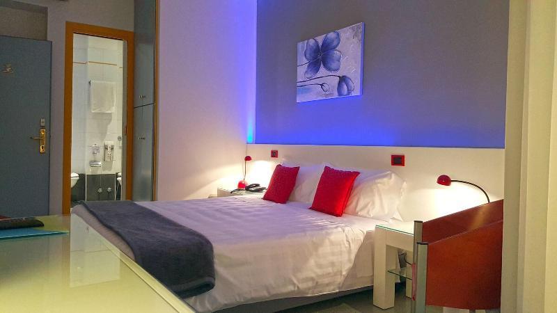 Monaco Hotel 4*