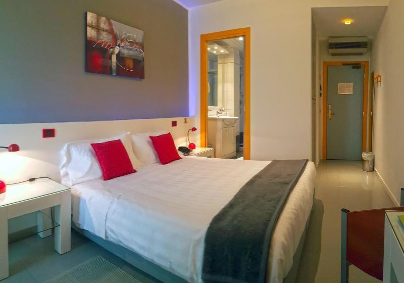 Monaco Hotel 4*
