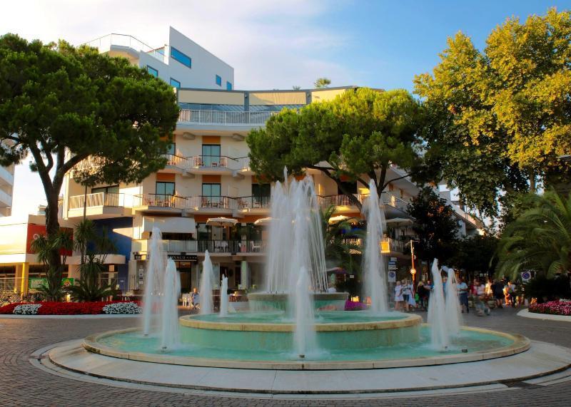 Hotel Monaco 4*