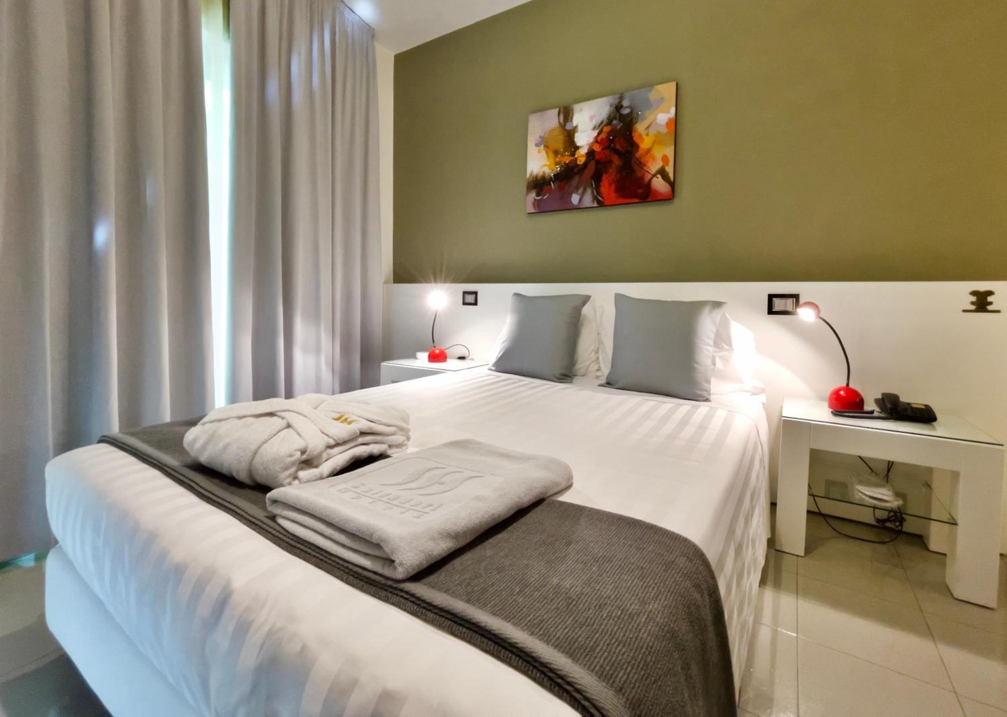 Monaco 4*